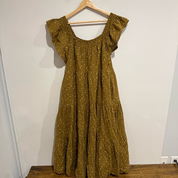 Madewell Ruffle-Sleeve Tiered Midi Dress in Daisy Stitch Floral Brown Midi Dress - Picture 5 of 11